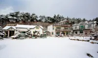 Seosan Sol Sea Story Pension - Pools