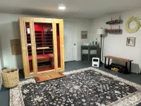 Detox & Hike: Waterfront Oasis with Infrared Sauna & Shawangunk Mountains