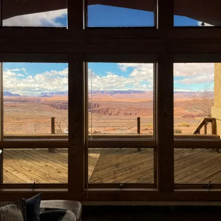 Rimview Lake Powell Home-Stunning views and a spacious family friendly home!