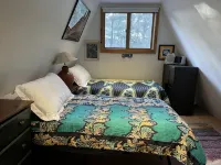 Mountain Bliss is a Quiet Mountain Retreat, Sleeps 6, Hot Tub, Pet Friendly