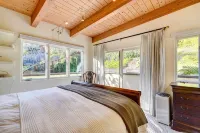 Elegant Bay Area Escape Oakland Hills Views, Chef's Kitchen, Claremont Hotel