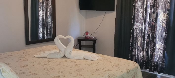 Stunning 2-Bedroom Apartment with Modern Elegance Hotels in Slidell