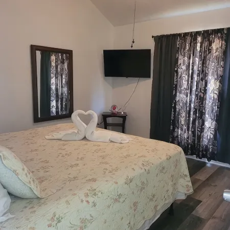 Stunning 2-Bedroom Apartment with Modern Elegance Отели в г. Слайделл