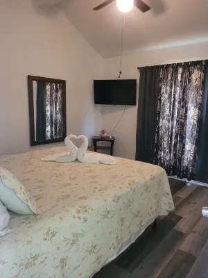 Stunning 2-Bedroom Apartment with Modern Elegance