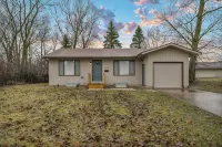 Game Room.Grill.Patio - Spacious 5Br Getaway!