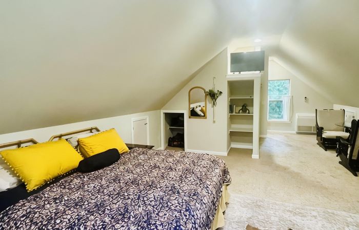 Cozy studio cabin in Arnold California with WiFi, AC