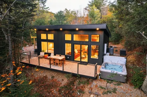 Luxe Cozy Spa Cabin w/ Hot Tub, Sauna, Fireplace, 10 Mins to Sunday River - 4-Star