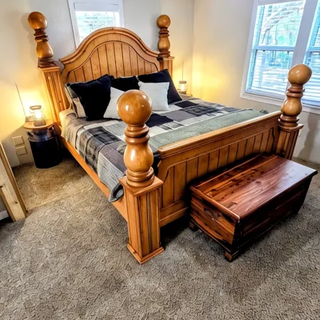 2 Bedroom 2 Bath Quarry Lake Getaway Hotels in Hernando