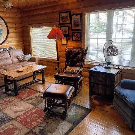Sleeps 6! Northwoods Escape Near Walker w/Leech Lake Views. Easy Lake Access.