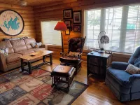 Sleeps 6! Northwoods Escape Near Walker w/Leech Lake Views. Easy Lake Access.