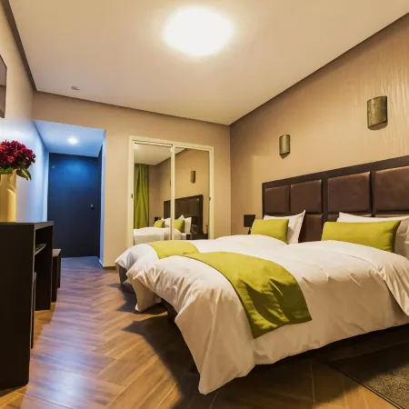Hotel Swani Отели в г. Мекнес