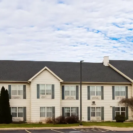 Country Inn & Suites by Radisson, Stockton, IL