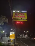 Hotel Piknik Klaten - Pensions