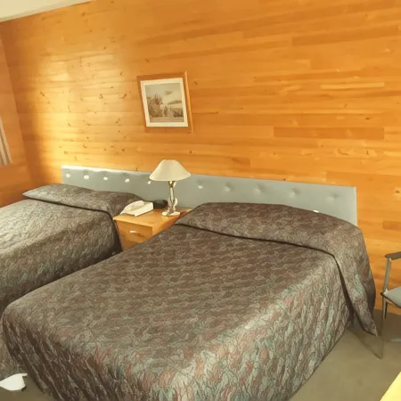 Dreamland Motel