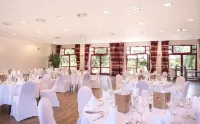 elaya Hotel frankfurt oberursel, Trademark Collection by Wyndham - breakfast