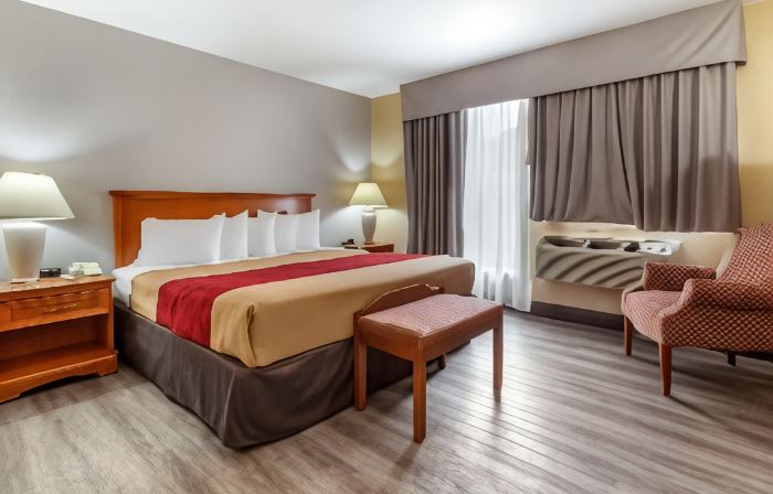 Econo Lodge & Suites Southern Pines