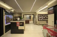 Hotel Devraj Palace - parking