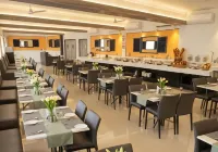 Downtown Business Hotel - bar