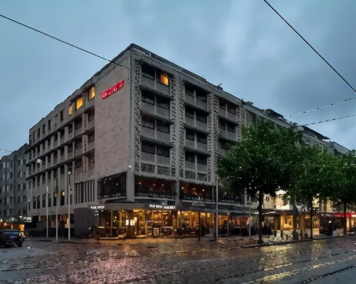 سكانديك روبينن Hotels near سنتروم
