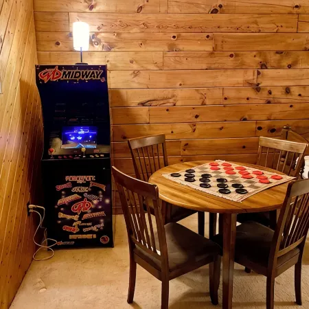 Drooly Bear Cabin: Your Raystown Lake Getaway!