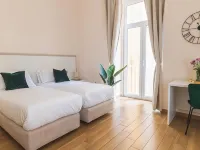 Musto Suites & Rooms Hotels near Naples Cathedral