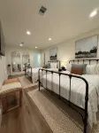 Sam Rayburn Stunner (South End) - Fully Remodeled, Water View, and Water Access