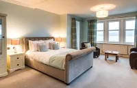 Lamlash Bay Hotel - bar