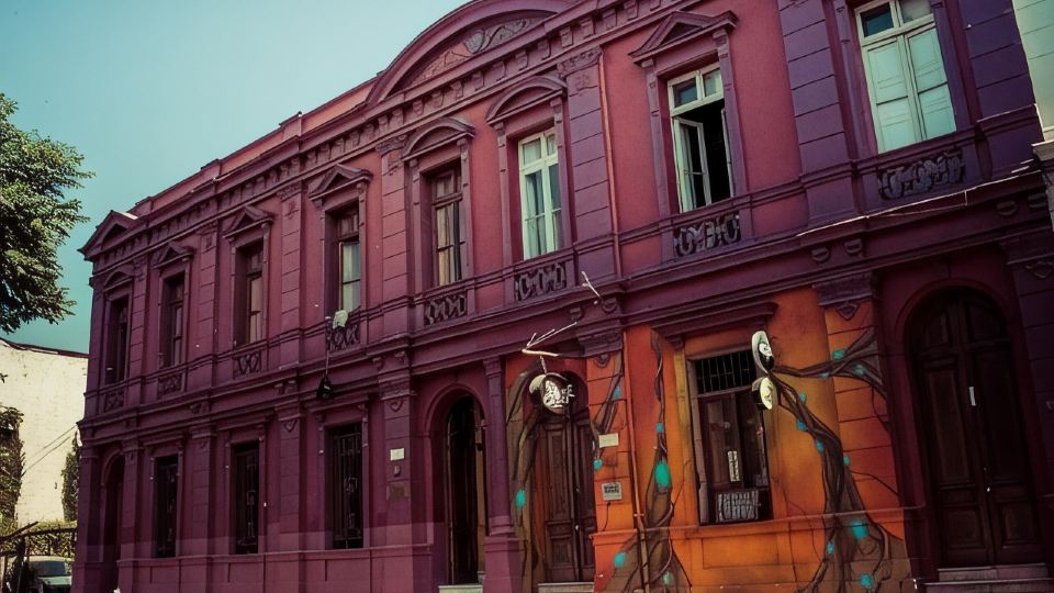 La Casa Roja Hostel