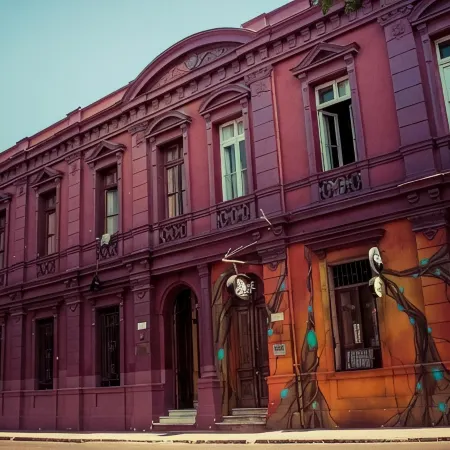 La Casa Roja Hostel