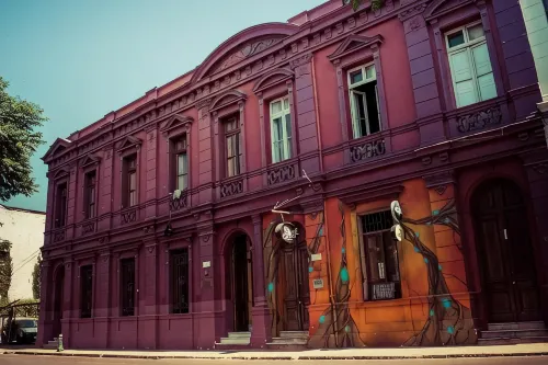 La Casa Roja Hostel