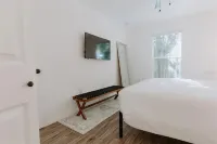 Modern Ground Floor Rental Unit near Anna Maria Island - 精品