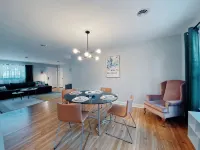 Beautiful Three Bedroom one story house on quiet street - WiFi