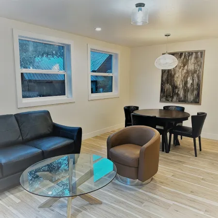 Outlaw Inn Unit 4.  Newly Remodeled large unit! 2 minutes walk to Main Street.