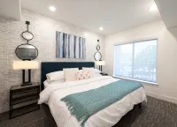 Pet-Friendly Walnut Creek with Rooftop Hot Tub - 4-Star