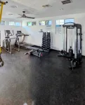 Ocean View, Sand, Waves & Wonder 4 Guests Luxury Resort Experence - Gym