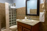 Villa Almarys - Oceanfront - 6 guests - pet friendly - at Stella, Rincón - balcony