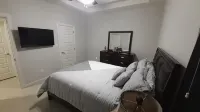 McAllen TX Apartment 2BR-2BA Patio, close Airport Shopping, Hospital - Apartments