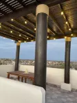 Enjoy 360 degree views from the eagle's nest and roof garden - บังกะโล