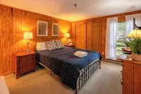 Home Away from Home - Leatherbark - Homestays