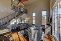 3B/2B Modern Downtown Moab Townhouse - Great Location - Bathtub