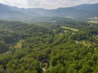 Pet Friendly with Mountain Views on 151 BrewRidge Trl Near Wineries~Hikes~Skiing - Vuoristonäköala