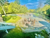 Just minutes from Beech Mtn Ski Resort /Townhome /Fire Pit & Fireplace / Pets OK - balcony