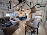 Upscale Downtown Suite in Lewes - 4-Star