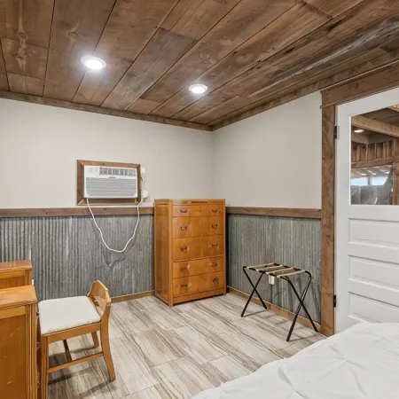 Cozy Barn Apartment