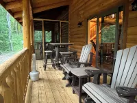 "Rustic Elegance" Your best Hocking Hills Experience ! - シャレー