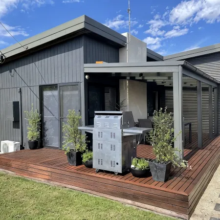5 minute walk to Beach and close to Dromana