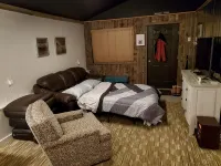Downtown Fairview BunkHouse - 2-Star