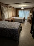 Cozy vacation home nestled in a quiet wooded area. Near town but private - 무료 와이파이