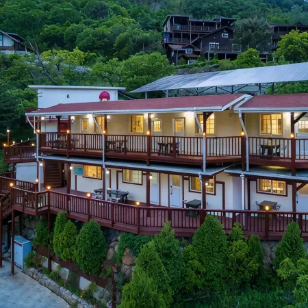 Gurye Dandelion Travel Pension