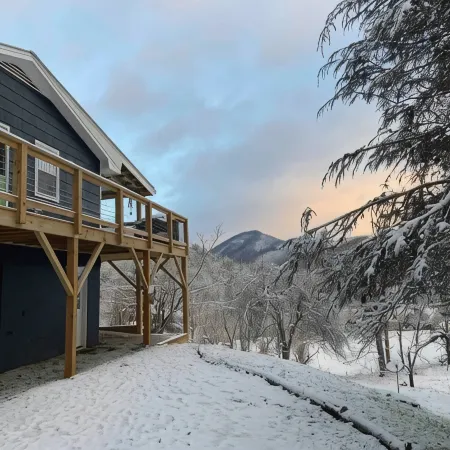 Newly Renovated Cabin with Stunning View